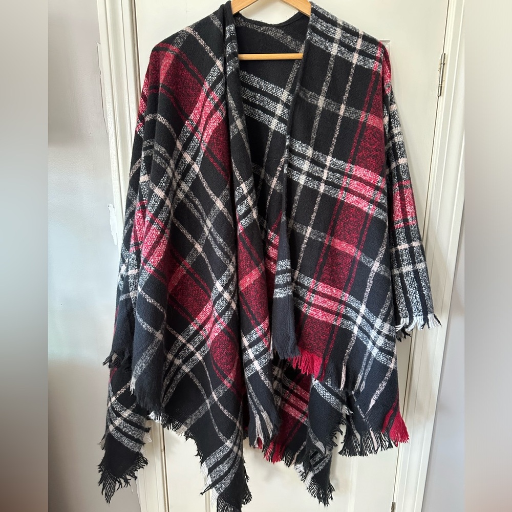 Cozy plaid wrap - stay warm this winter!